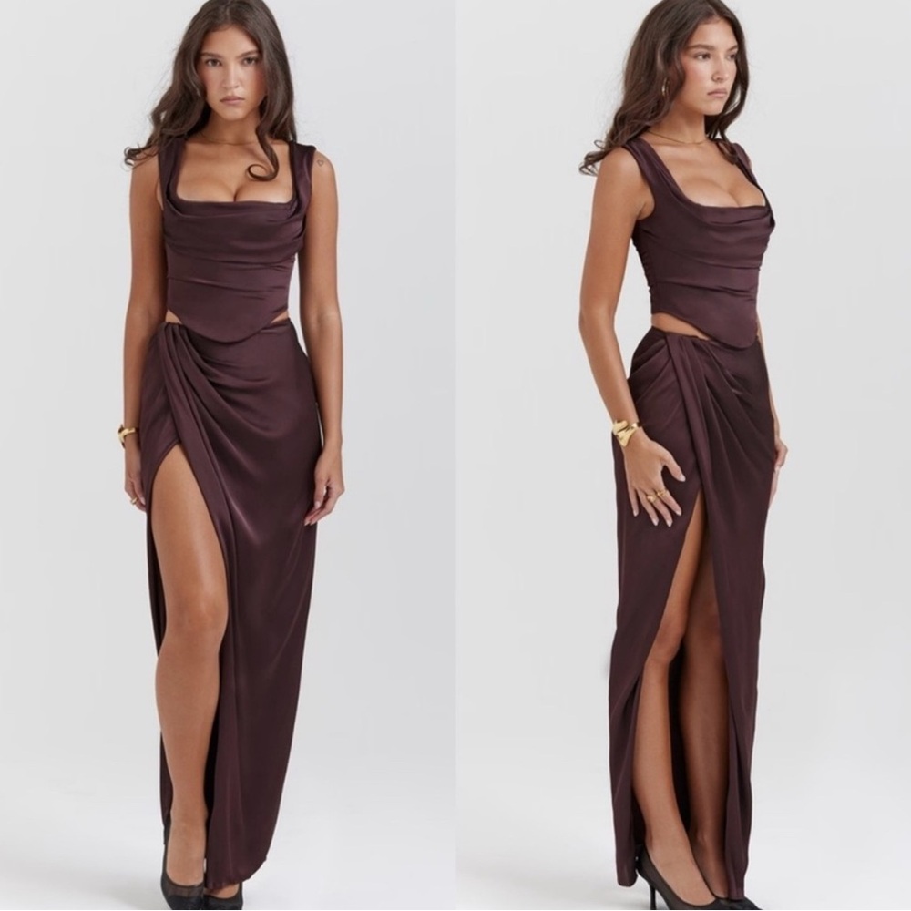 NWT house of CB brown Vesper skirt Elegant Brown Sleeveless Gown with High Slit